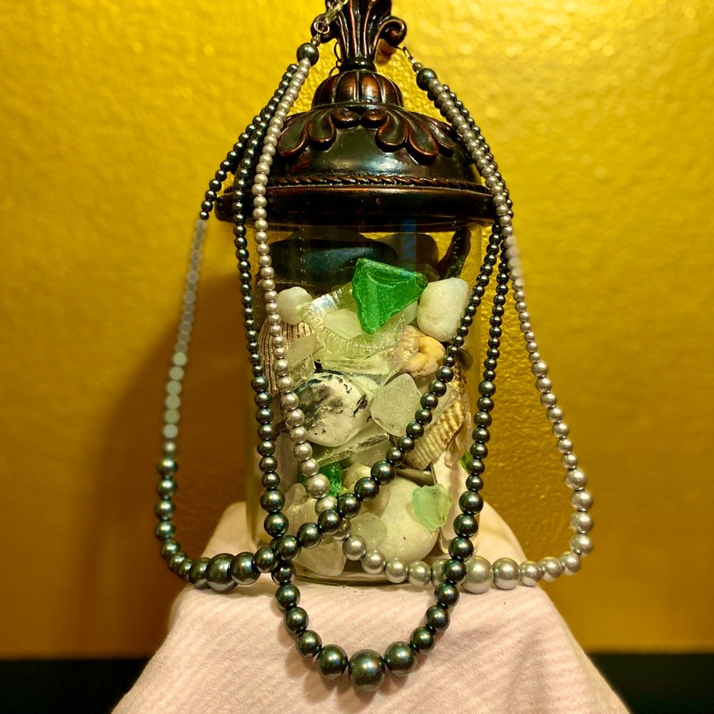 3 strand grey/black/ivory pearl necklace